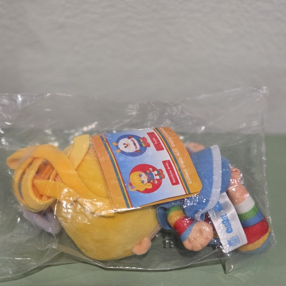 Rainbow Brite 8-Inch Plush Doll - Picture 4 of 4